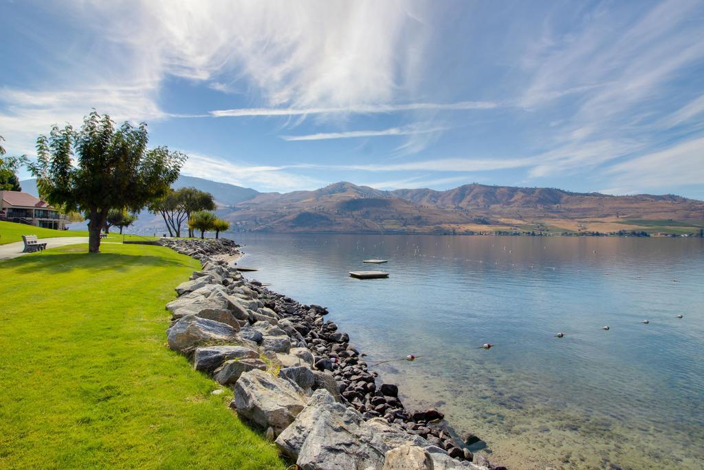 Lake Shores Chelan